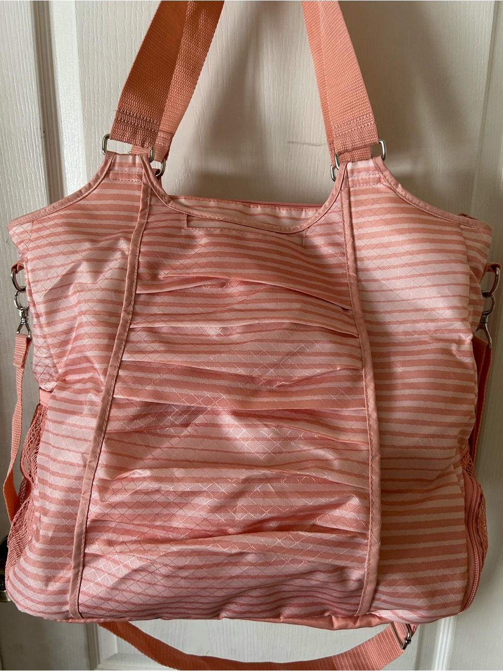 Thirty-One 31 Peach/Light Pink Stripe Big Multi Use Tote Bag - Picture 2 of 13